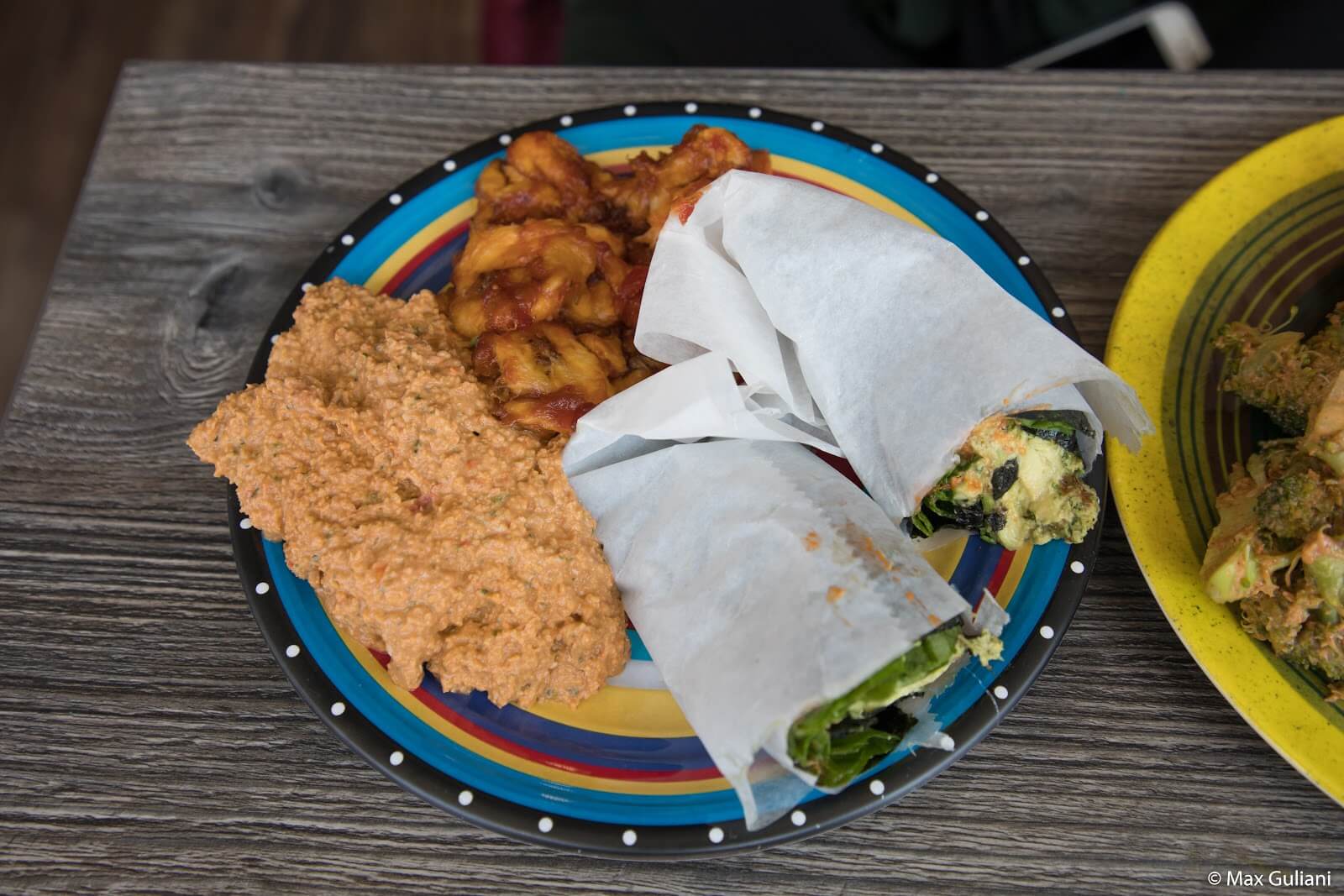 Khepra's Raw Food Juice Bar If It's Vegan, It's On Vkind!