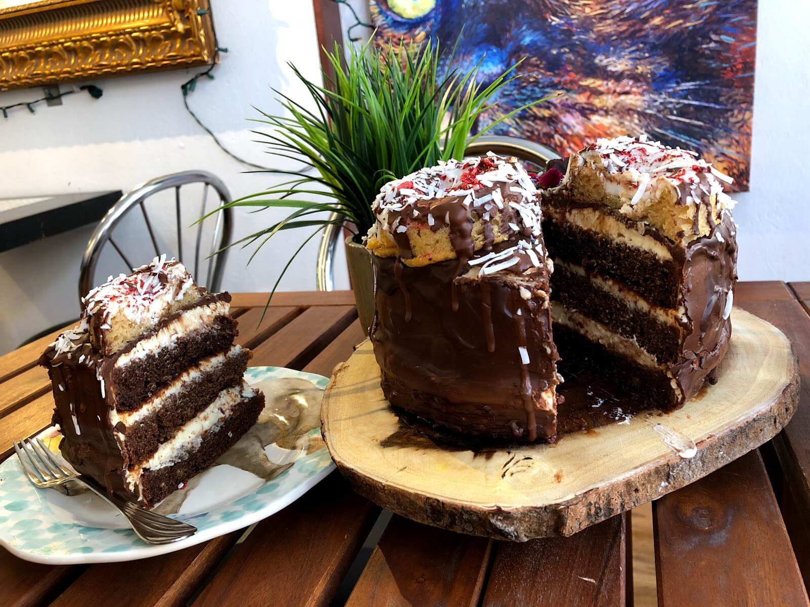 Happy Zoe Vegan Bakery If It's Vegan, It's On Vkind!