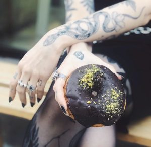 DelishVeganDoughnuts2