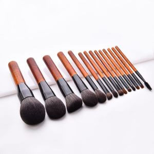 Hurtig Lane makeup brushes